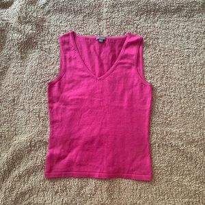 Pink tank top